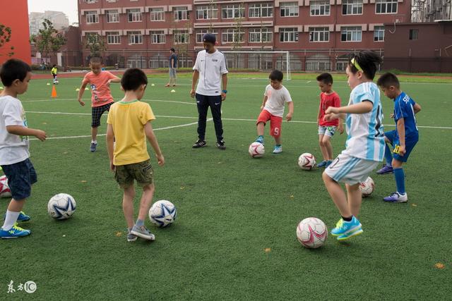 官方：加纳乔惊世倒勾当选FIFA2024普什卡斯奖